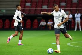 28圈网页版：欧冠8强对阵出炉：皇马、拜仁遇硬茬，巴萨、巴.